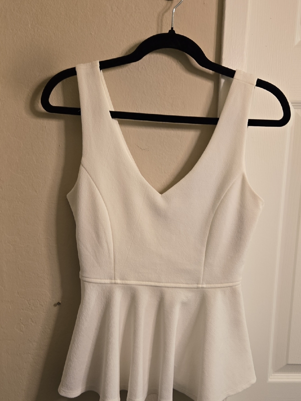 Forever 21 White V-Neck Peplum Camisole